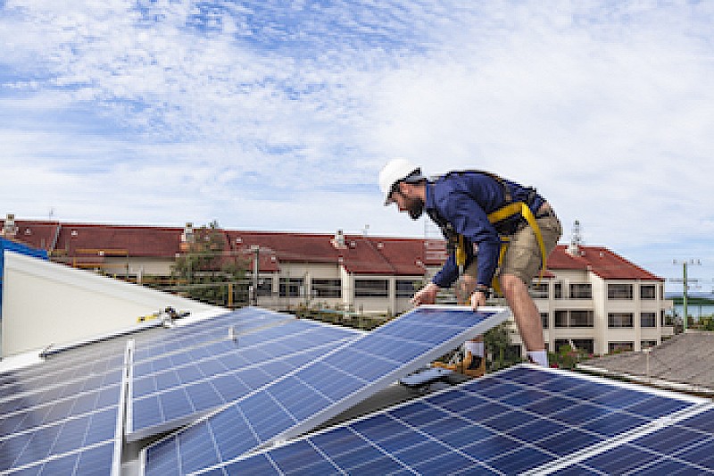 tecnico-fotovoltaico