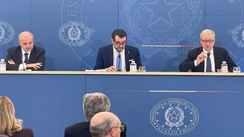 a-nuovo-codice-appalti-salvini-conferenza-stampa