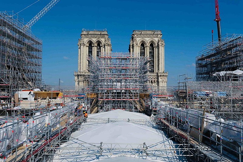 Mapei Notre-Dame 1 - Credit Romaric Toussaint_Rebatir Notre Dame de Paris