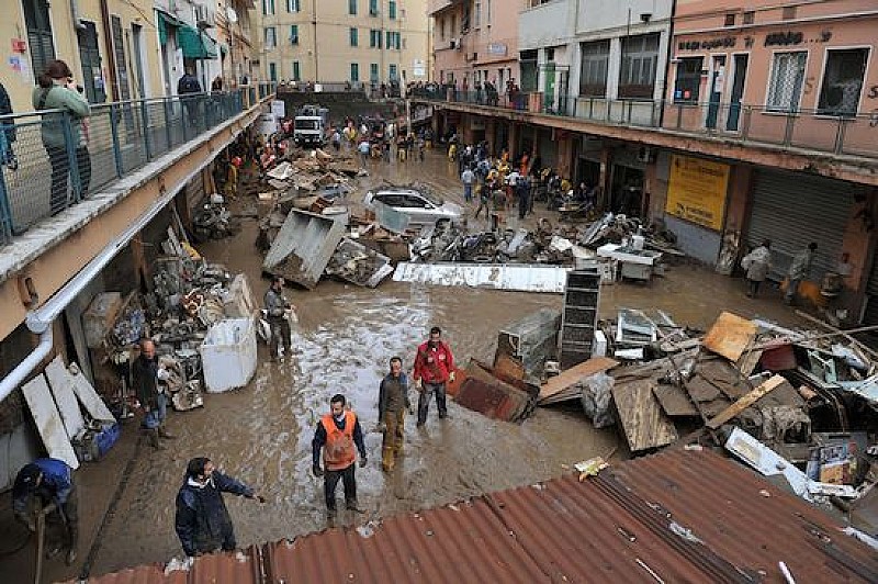 00-apertura-2-GENOVA-ALLUVIONE