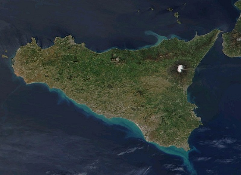 sicilia_dalsatellite