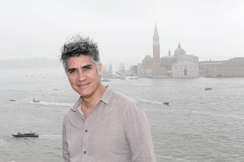 ct-alejandro-aravena-pritzker-prize-architecture-ent-0114-20160113