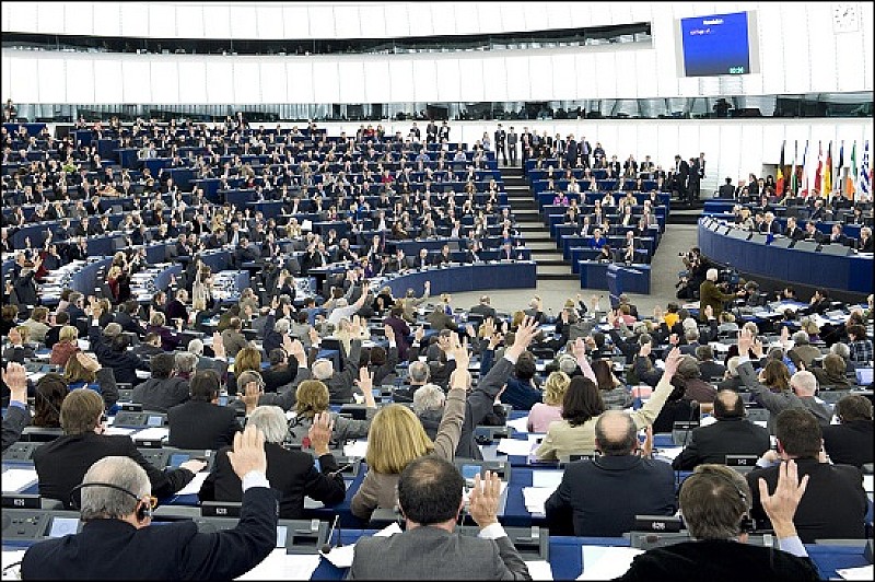 1_a_b_parlamento-europeo