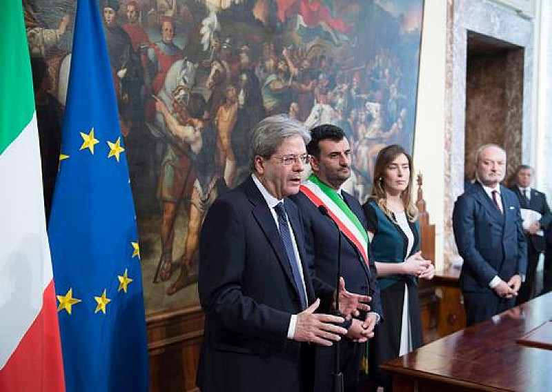 1_a_b_gentiloni-firma-convenzioni-periferie